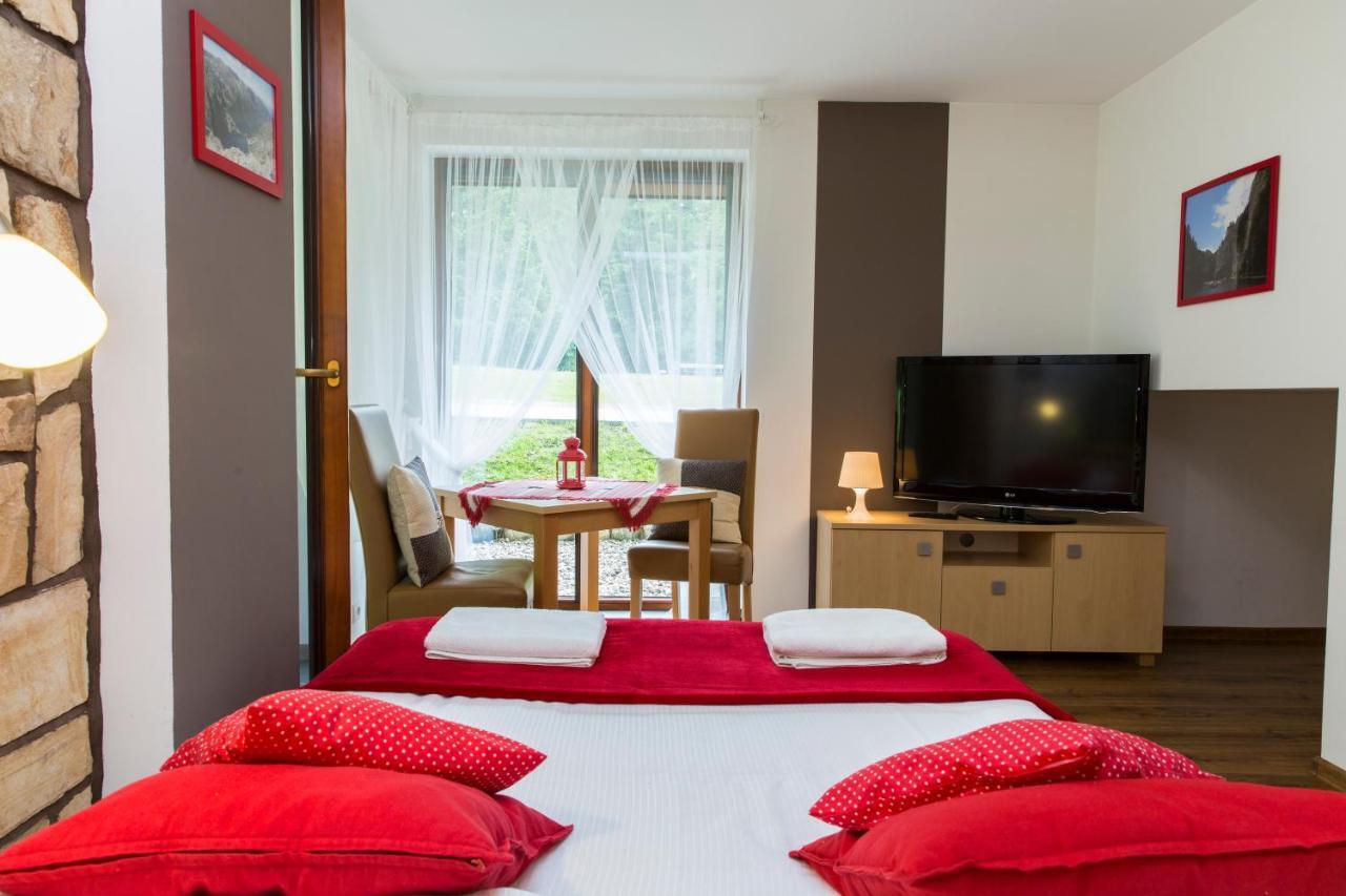 Udanypobyt Apartamenty Przy Dolinach E I F 코스실리스코 외부 사진